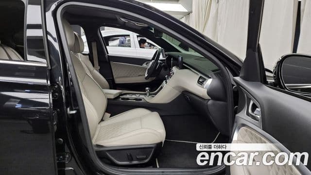 Genesis The / новый New G70 슈팅브레이크, 2023 11