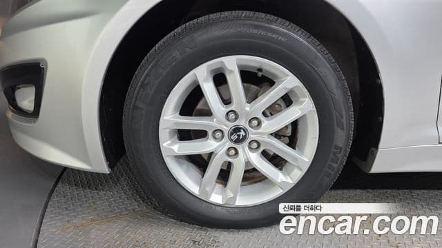 Kia K5 Luxury, 2011 все фото