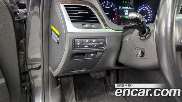 Genesis G80 Premium Luxury, 2017 16