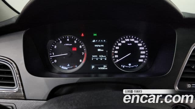 Hyundai LF Sonata Premium, 2015 8