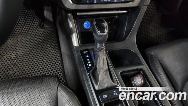 Hyundai LF Sonata Premium, 2015 9