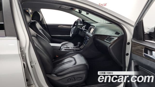 Hyundai LF Sonata Premium, 2015 11