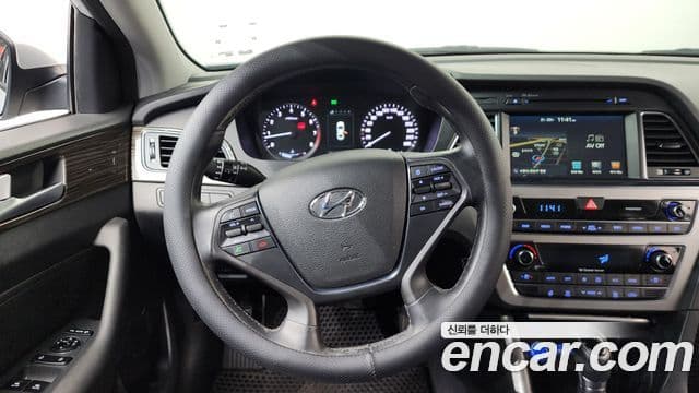 Hyundai LF Sonata Premium, 2015 13