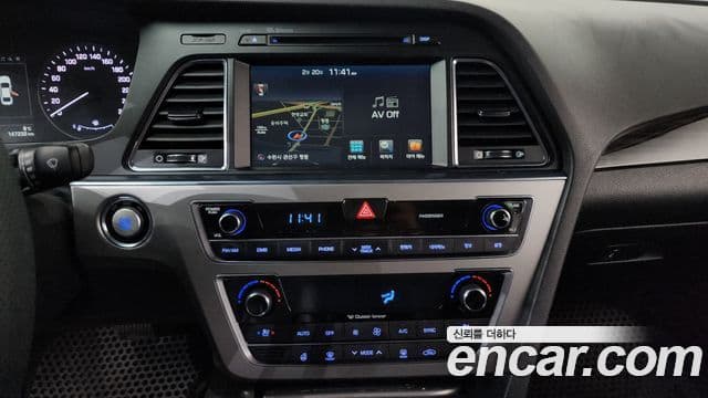 Hyundai LF Sonata Premium, 2015 16