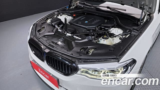 BMW 5시리즈 (G30) 520d M Sport, 2017 6