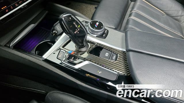 BMW 5시리즈 (G30) 520d M Sport, 2017 9