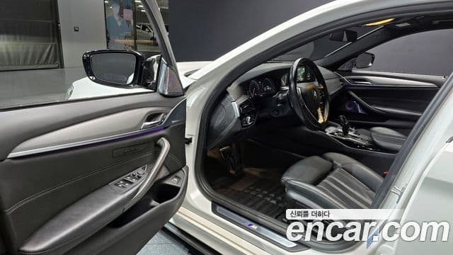 BMW 5시리즈 (G30) 520d M Sport, 2017 11