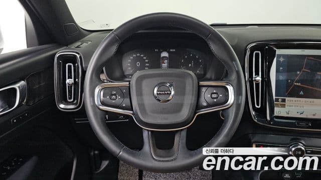 Volvo XC40 B4 Inscription, 2022 14