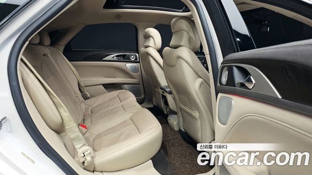 Lincoln New MKZ 2세대, 2017 12