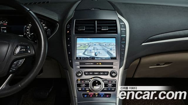 Lincoln New MKZ 2세대, 2017 15