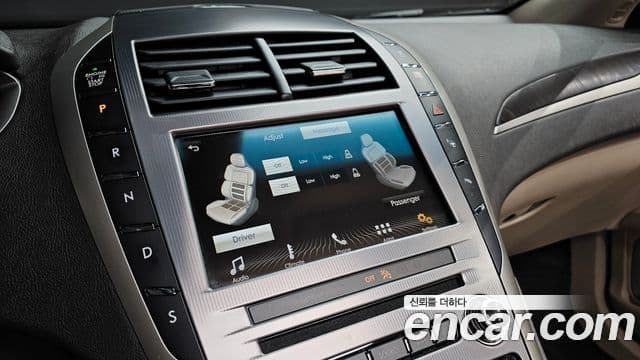 Lincoln New MKZ 2세대, 2017 17