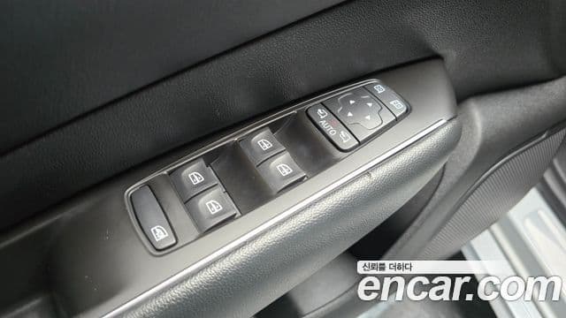 Renault Korea(Samsung) SM6 2.0 LPe SE (для людей с инвалидностью), 2017 14