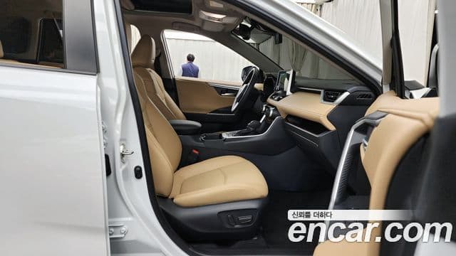 Toyota RAV4 5세대 2.5 4WD гибрид LTD, 2025 11