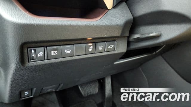 Toyota RAV4 5세대 2.5 4WD гибрид LTD, 2025 16