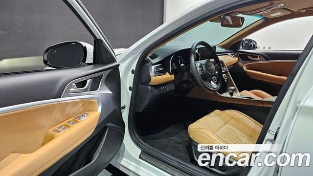 Genesis The / новый New G70, 2023 11