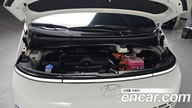 Hyundai Staria Modern, 2025 6