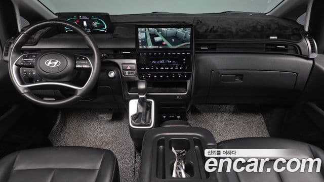 Hyundai Staria Modern, 2025 7