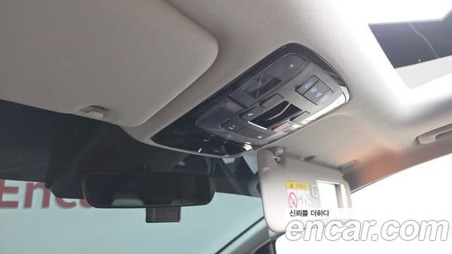 Hyundai Staria Modern, 2025 18