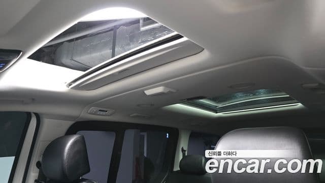 Hyundai Staria Modern, 2025 19