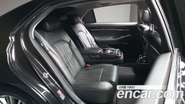 Genesis EQ900 Luxury, 2018 12
