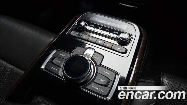 Genesis EQ900 Luxury, 2018 18