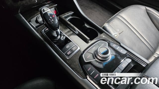 Kia The / новый New K9 Executive, 2015 9