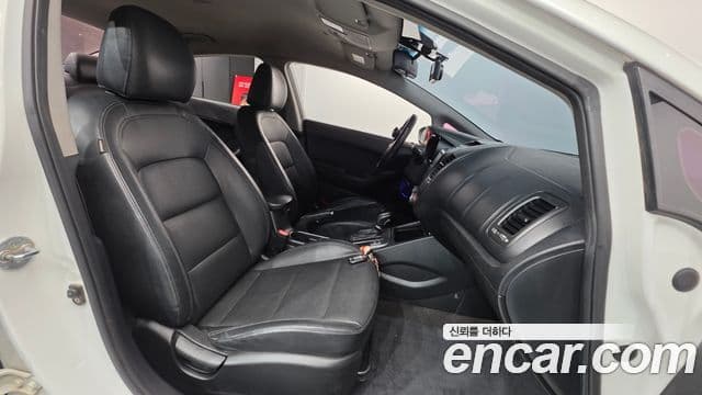 Kia K3 Prestige, 2015 10