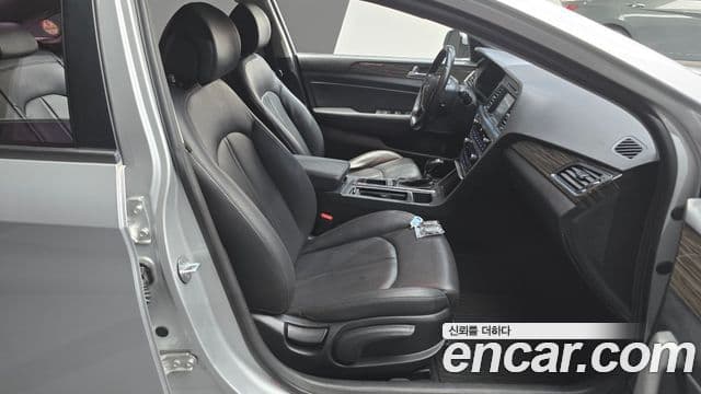 Hyundai LF Sonata 2.0 Smart, 2015 10