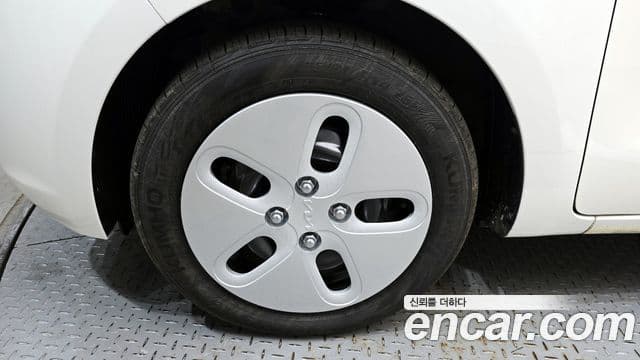 Kia The / новый New Ray Standard, 2022 все фото