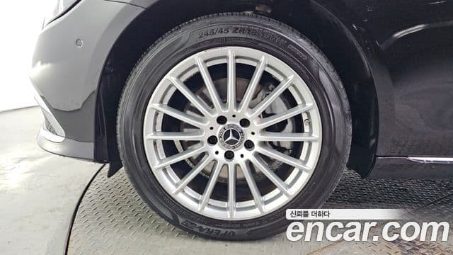 Mercedes-Benz E-класс W213 Exclusive, 2022 все фото