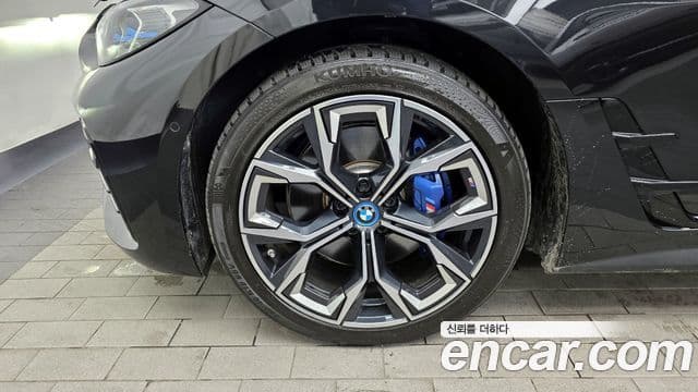 BMW i4 eDrive40 M Sport Pro, 2024 все фото