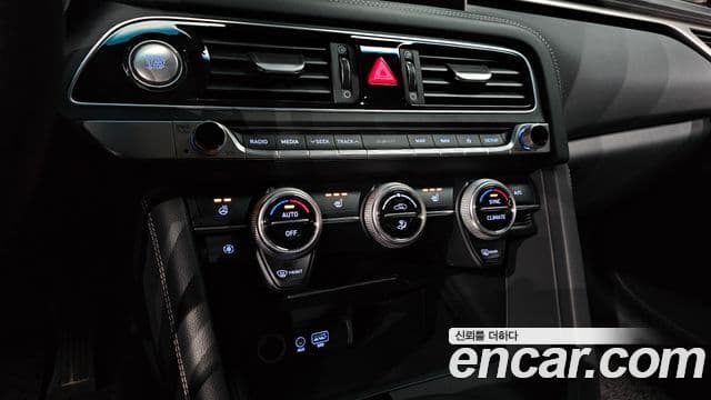 Genesis G70 Advanced, 2019 18