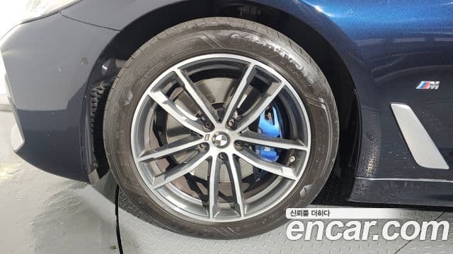 BMW 5시리즈 (G30) 520i M Sport, 2022 все фото