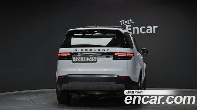 Land Rover Discovery 5 2.0 SD4 SE, 2018 4