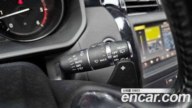 Land Rover Discovery 5 2.0 SD4 SE, 2018 17