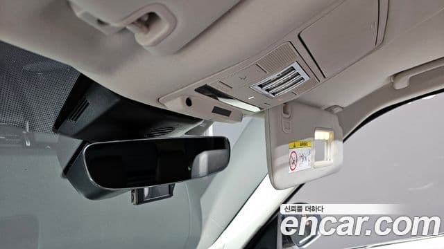 Land Rover Discovery 5 2.0 SD4 SE, 2018 18