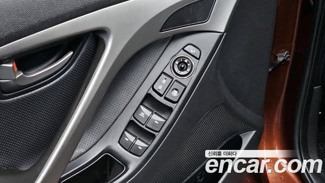 Hyundai Avante MD M16 GDI Smart, 2013 19