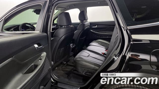 Hyundai The / новый New Santa Fe Exclusive, 2023 11