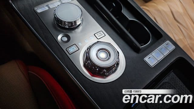 Genesis G80 (RG3) бензин 2.5 турбо AWD, 2025 9