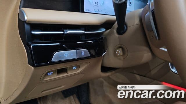 Genesis G80 (RG3) бензин 2.5 турбо AWD, 2025 18