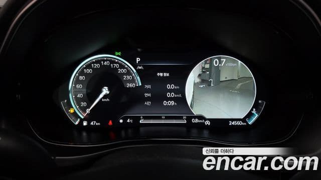 Genesis GV70, 2022 8