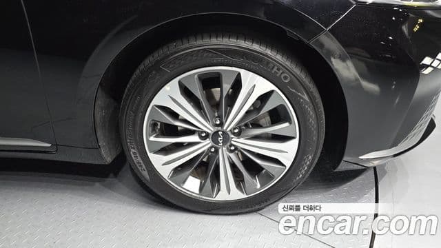 Kia K8 гибрид Noblesse, 2022 все фото