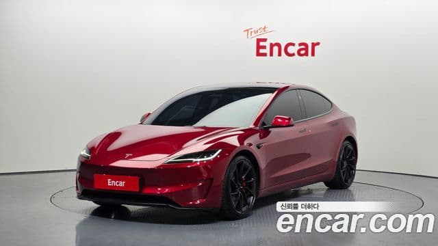 Tesla модель 3 performance AWD, 2025 1