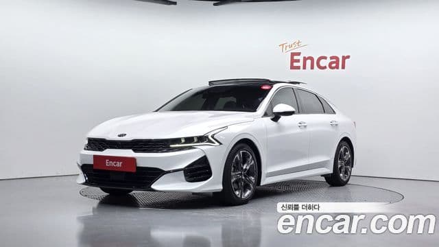 Kia K5 3세대 Signature, 2021 1