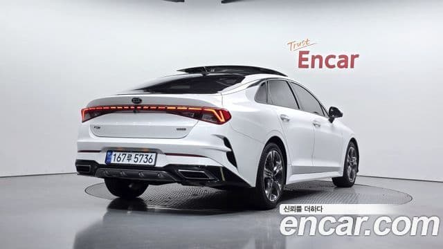 Kia K5 3세대 Signature, 2021 2