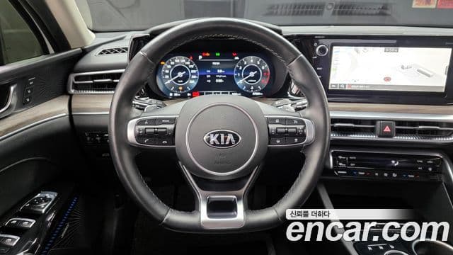 Kia K5 3세대 Signature, 2021 13