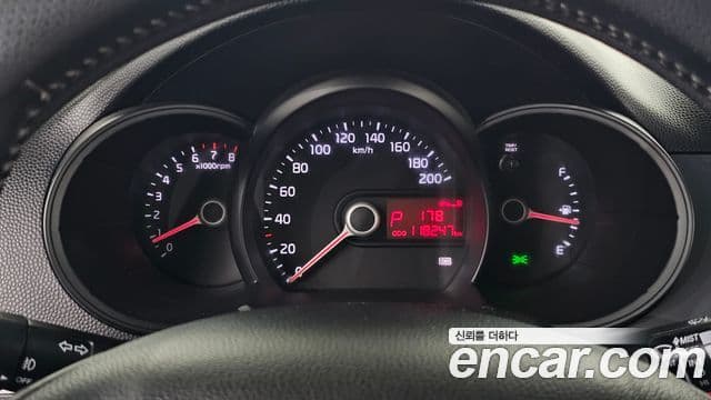 Kia All New Morning Deluxe Trendy, 2014 8