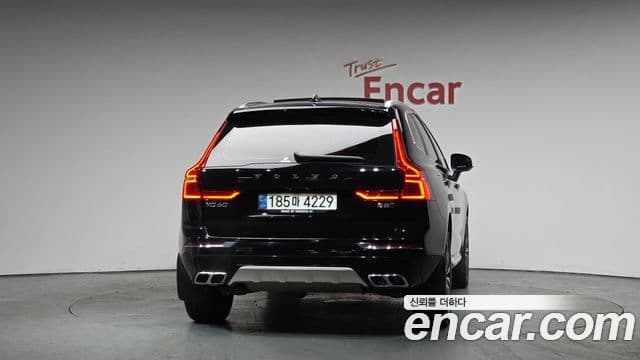 Volvo XC60 2세대 B5 Inscription, 2021 4