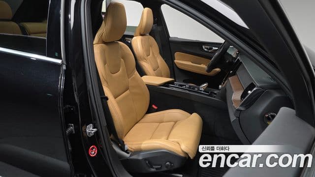 Volvo XC60 2세대 B5 Inscription, 2021 10