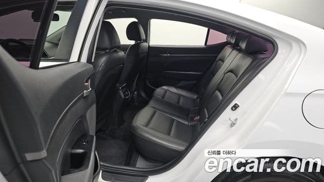 Hyundai Avante AD 1.6 GDI Smart, 2017 11